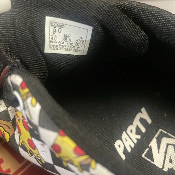 Kids' Vans Doheny Canvas Checkerboard Pizza Skate Shoes (Size 5) - Picture 9 of 13